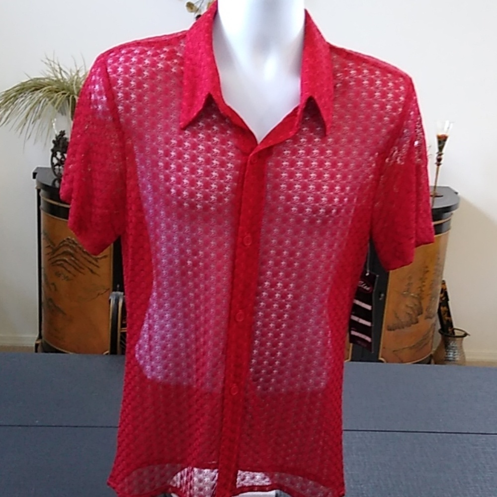 Red Short sleeve open knit shirt